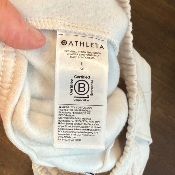NWT Women’s Athleta Cream Joggers - Picture 7 of 7
